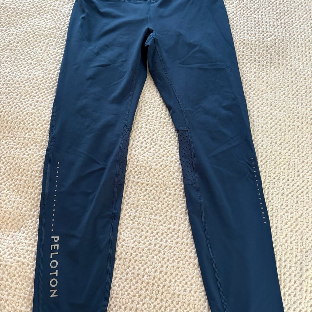 Peloton x Shape Blue Laser Cut Leggings Size Large Athleisure Yoga Wellness